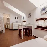 Zbirozsky Dvur 3*