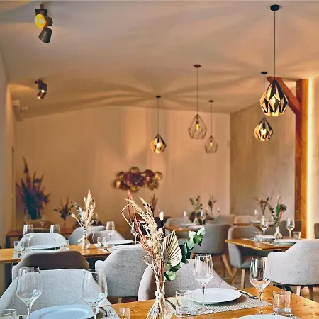 Zbirozsky Dvur 3* Zbiroh