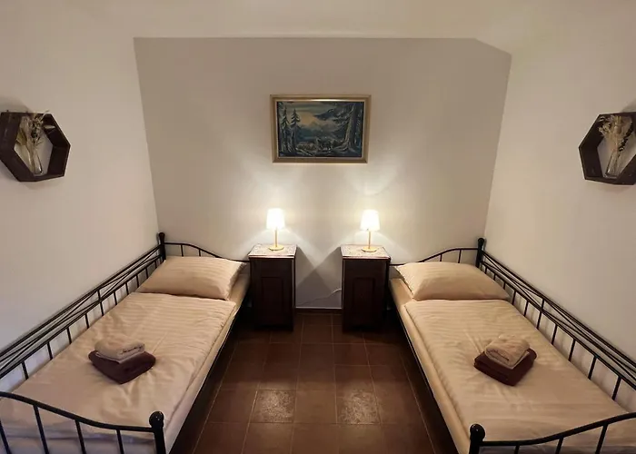 Zbirozsky Dvur 3* Zbiroh
